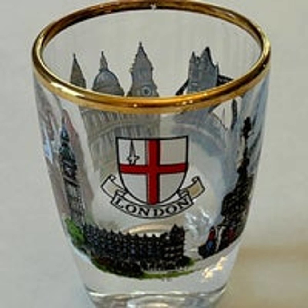 London England Shot Glass Gold Rimmed Full Wrap Scene Scenic‎